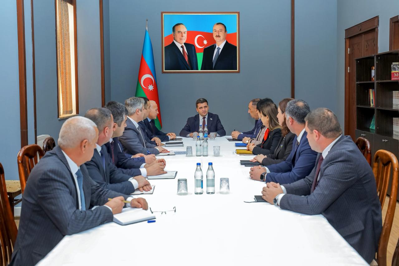 Hüquq siyasəti komitəsinin növbəti iclası keçirilib