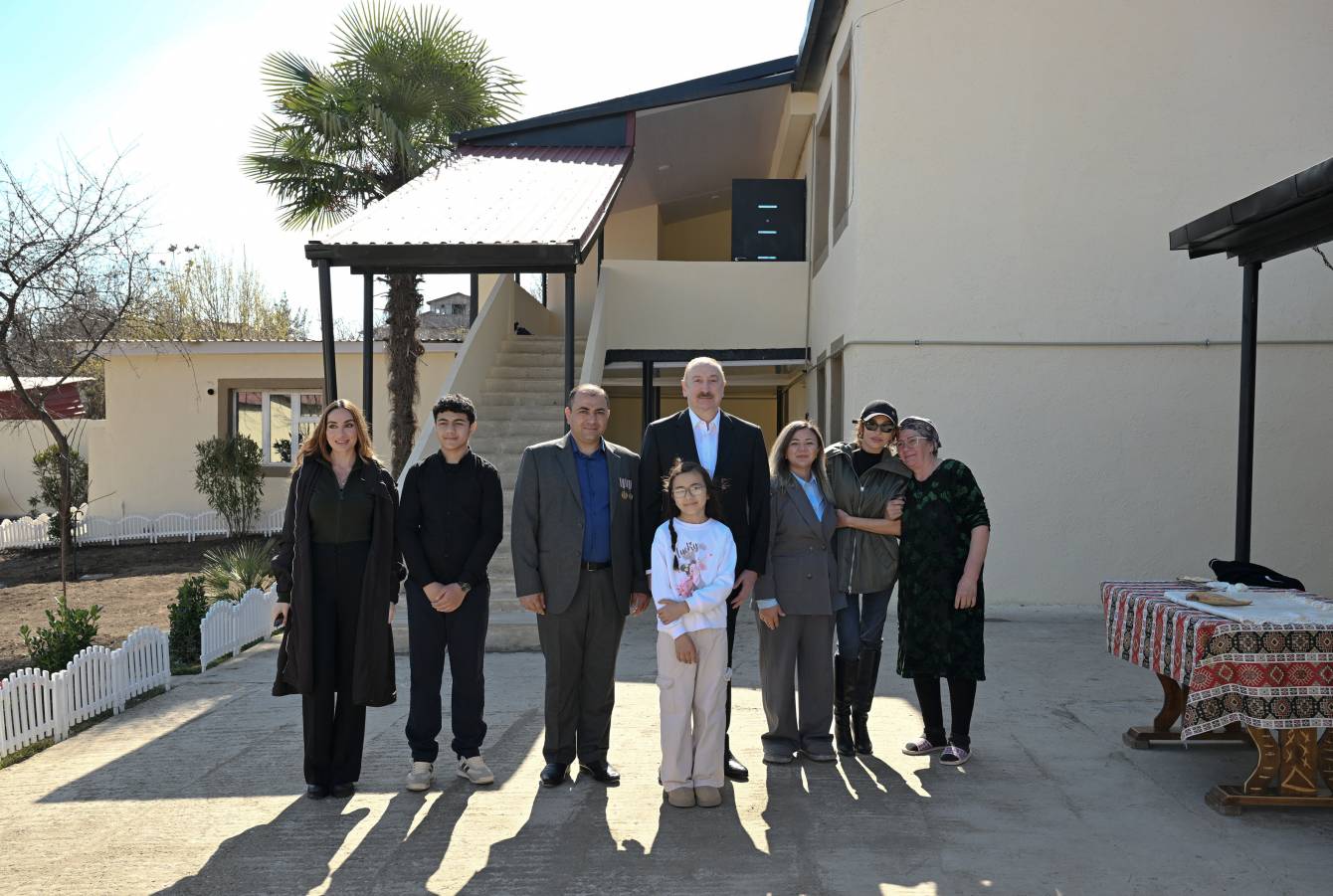 Prezident İlham Əliyev Xocavənd şəhərində görülmüş işlərlə tanış olub