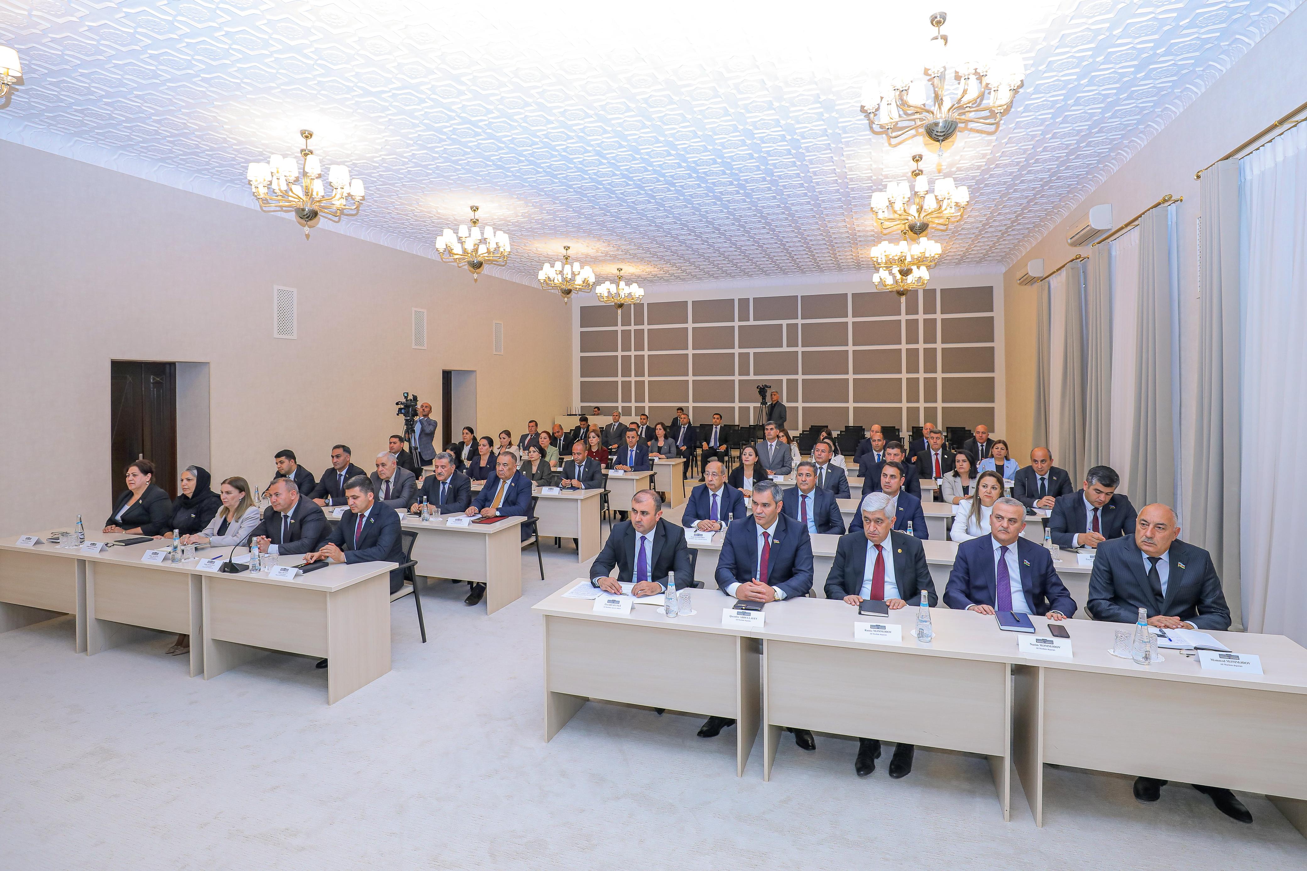 Ali Məclisin yaz sessiyası başa çatıb