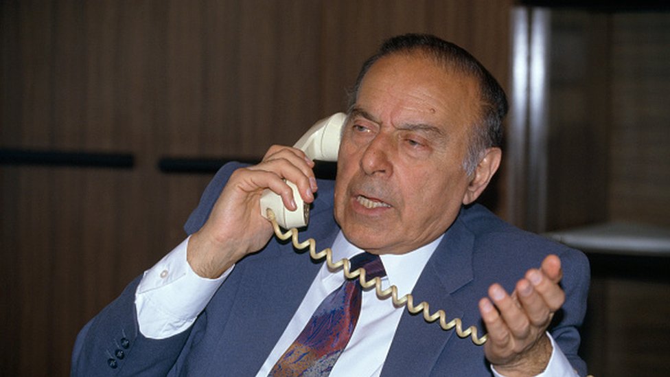 First successes in diplomacy and on the battlefield: Heydar Aliyev and the Sadarak battles